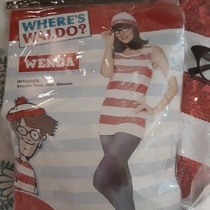 WHERES WENDA?? LADIES COSTUME